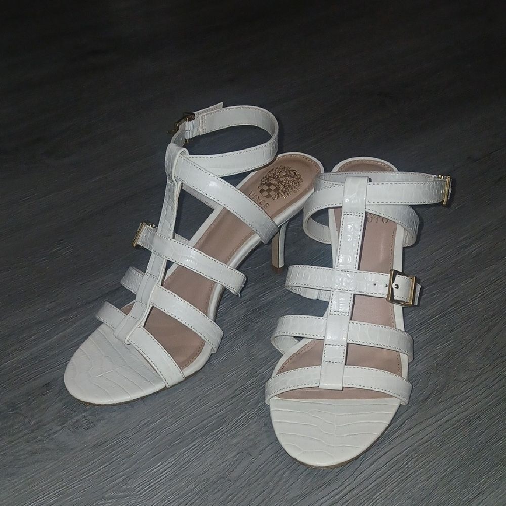 Vince Camuto Bivenya ivory strap sandal heels Sz 11 EUC worn once